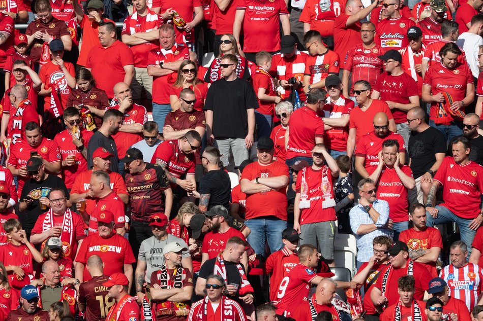Kibice na meczu Widzewa Łódź z Piastem Gliwice