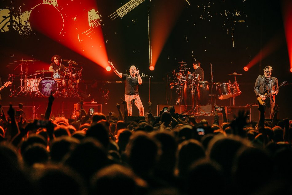 Łódź. The Offspring w Atlas Arenie w Łodzi. Legendy amerykańskiego rocka dały wielkie show
