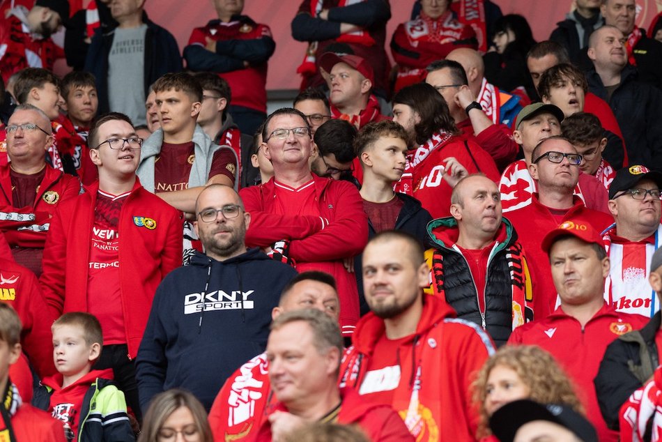 Łódź. Kibice na meczu Widzewa Łódź z Arką Gdynia. Byłeś/aś? Znajdź się w galerii!