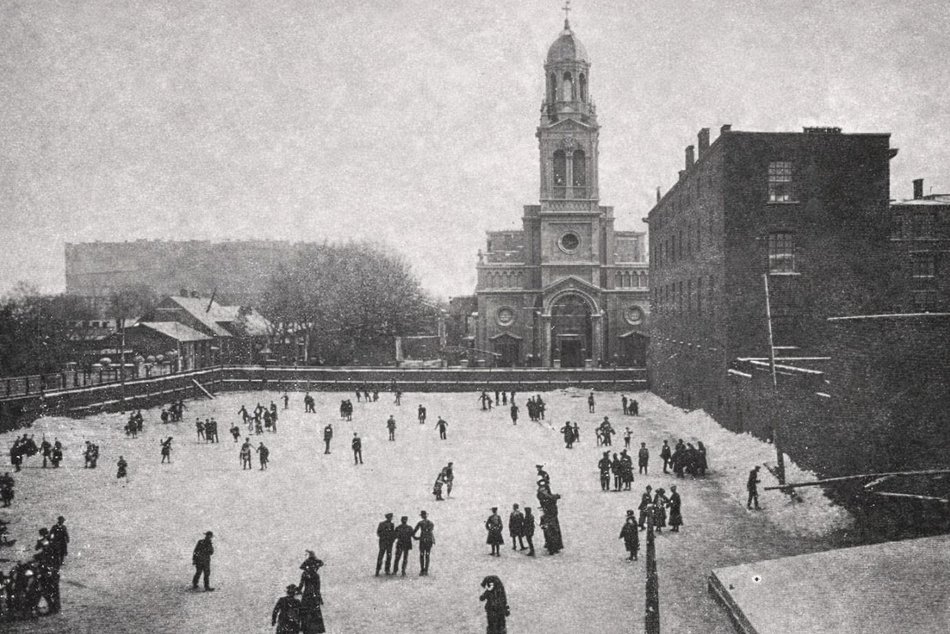 Łódź. Jak wyglądały pierwsze lodowiska w dawnej Łodzi? Ślizgawka w lesie przy muzyce orkiestry