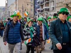 Zielona parada przeszła Piotrkowską! Tłumy świętują z okazji Dnia Świętego Patryka