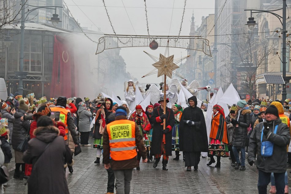 Orszak Trzech Króli na ul. Piotrkowskiej w Łodzi