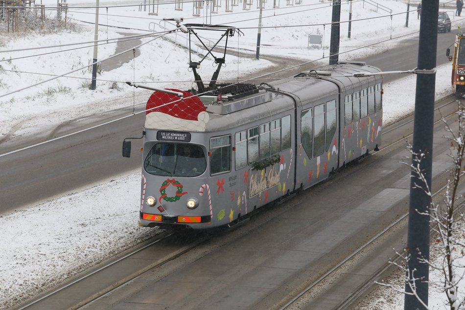 Wielka parada zabytkowych autobusów i tramwajów MPK Łódź