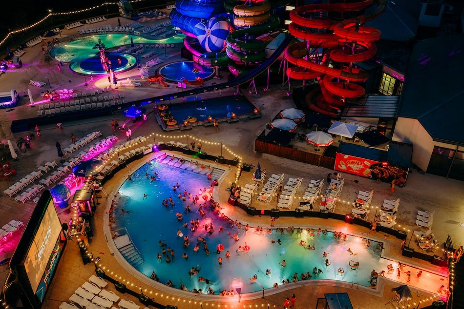 Łódź. Pink Party w Aquaparku Fala. To najbardziej różowa impreza w Łodzi