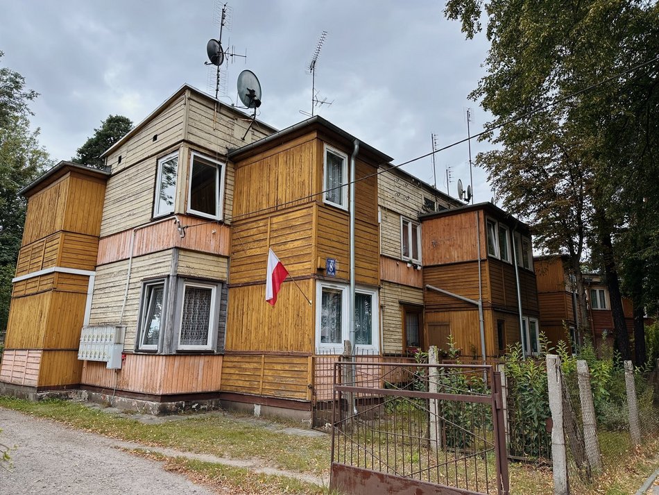 Kolumna-Las, Łask, zabytkowe wille, architektura drewniana