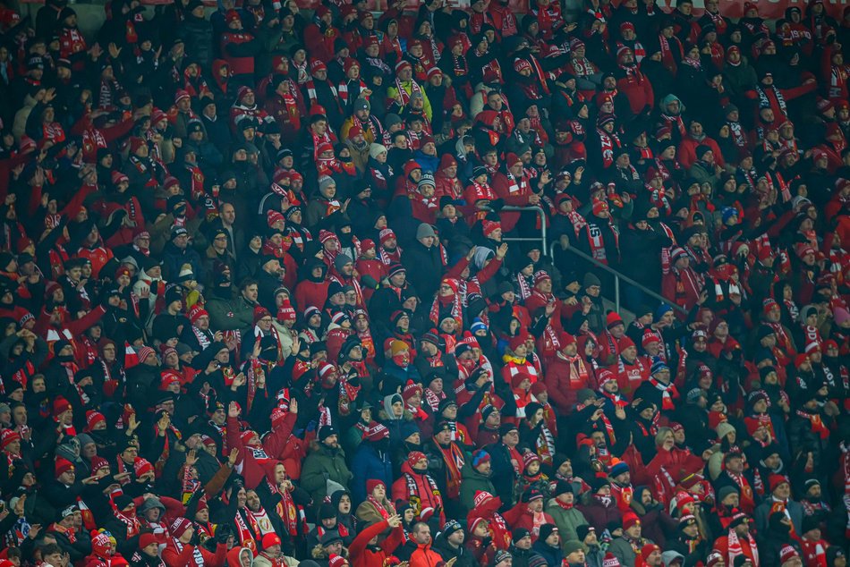 Łódź. Kibice na meczu Widzew Łódź - Cracovia. Byłeś/aś? Znajdź się w galerii!