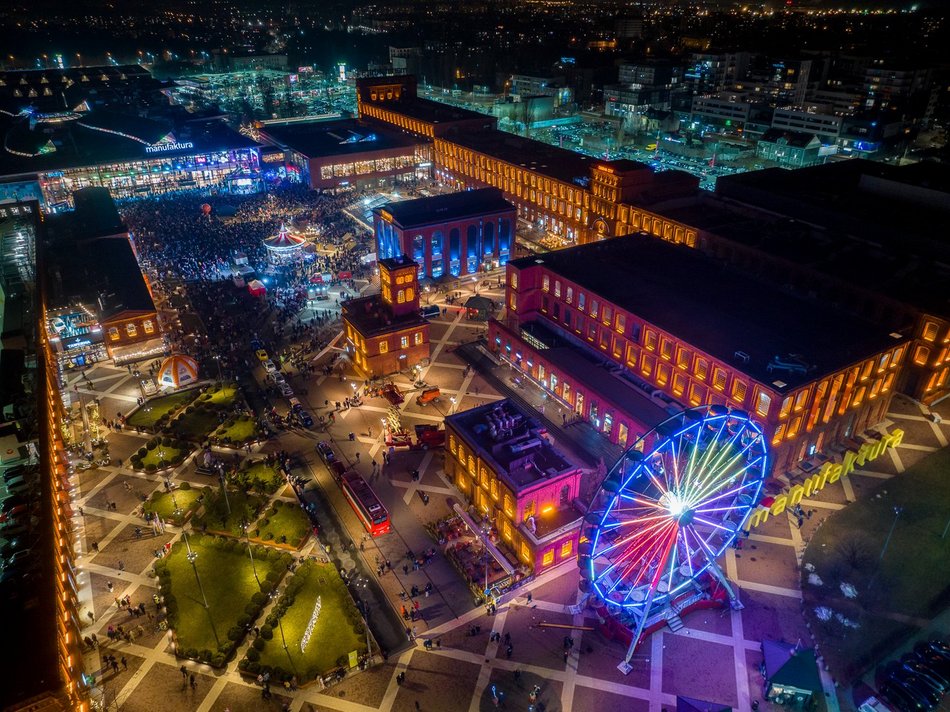 Światełko do nieba w Manufakturze na finał WOŚP 2024 w Łodzi