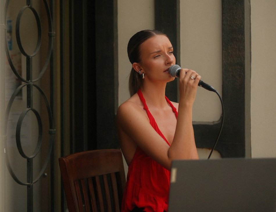 Włókiennicza Unplugged w Łodzi. Muzyczne wariacje Magdaleny Tasarz