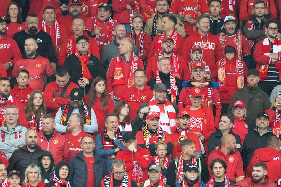 Łódź. Kibice na meczu Widzewa Łódź z Arką Gdynia. Byłeś/aś? Znajdź się w galerii!