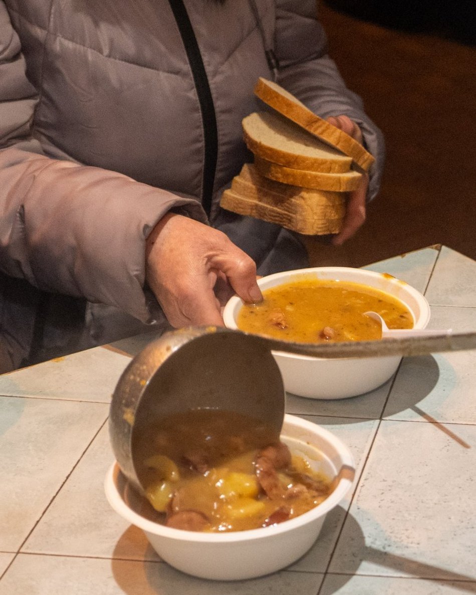 Łódź. Autobus dla osób w kryzysie bezdomności w Łodzi zakończył sezon. Rekordowa pomoc!