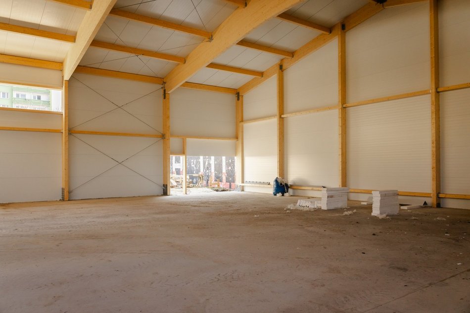 Hala sportowa rośnie przy II Liceum Ogólnokształcącym w Łodzi. Kiedy koniec budowy?