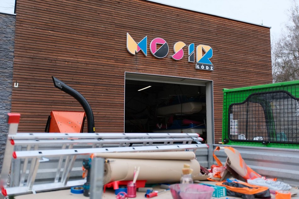 Łódź. Przeglądy placów zabaw w Łodzi. Piracki statek na Młynku w odświeżonym wydaniu