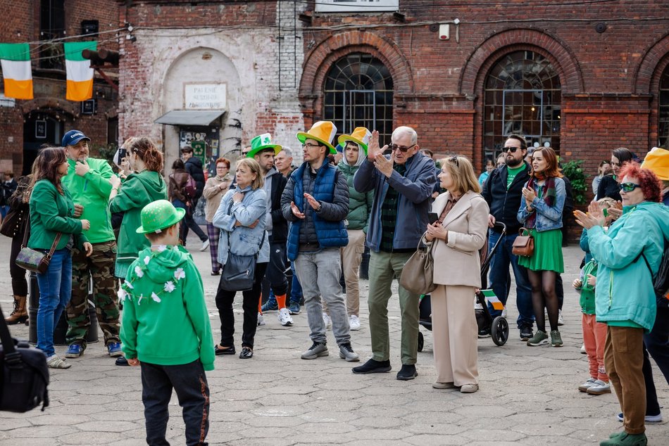 Zielona parada przeszła Piotrkowską! Tłumy świętują z okazji Dnia Świętego Patryka