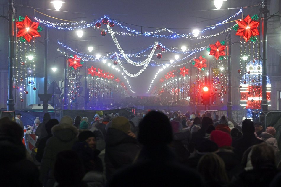 Iluminacje świąteczne w Łodzi. Zobacz najpiękniejsze ozdoby na Piotrkowskiej i placu Wolności