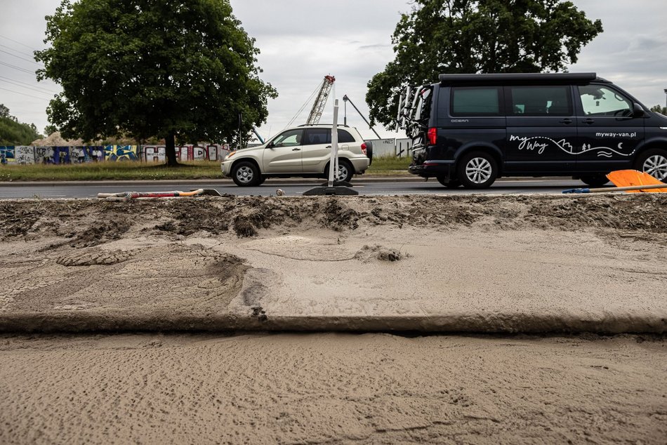 Awarie PKP sparaliżowały Łódź. Wyciek na Włókniarzy, awaria sygnalizacji kolejowej