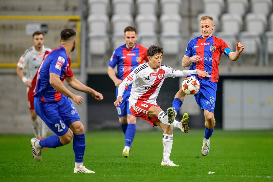 ŁKS Łódź wciąż bez wygranej w domu! Łodzianie uratowali punkt w końcówce