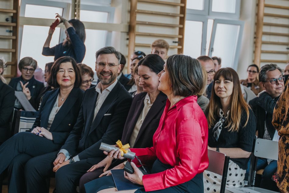 Łódź. Urodziny XXI Liceum Ogólnokształcącego w Łodzi. Huczne obchody z okazji 80-lecia