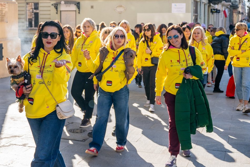 Łódź. Zobacz, jak "Babski Rajd AutoMocne" popędził Piotrkowską w Łodzi!