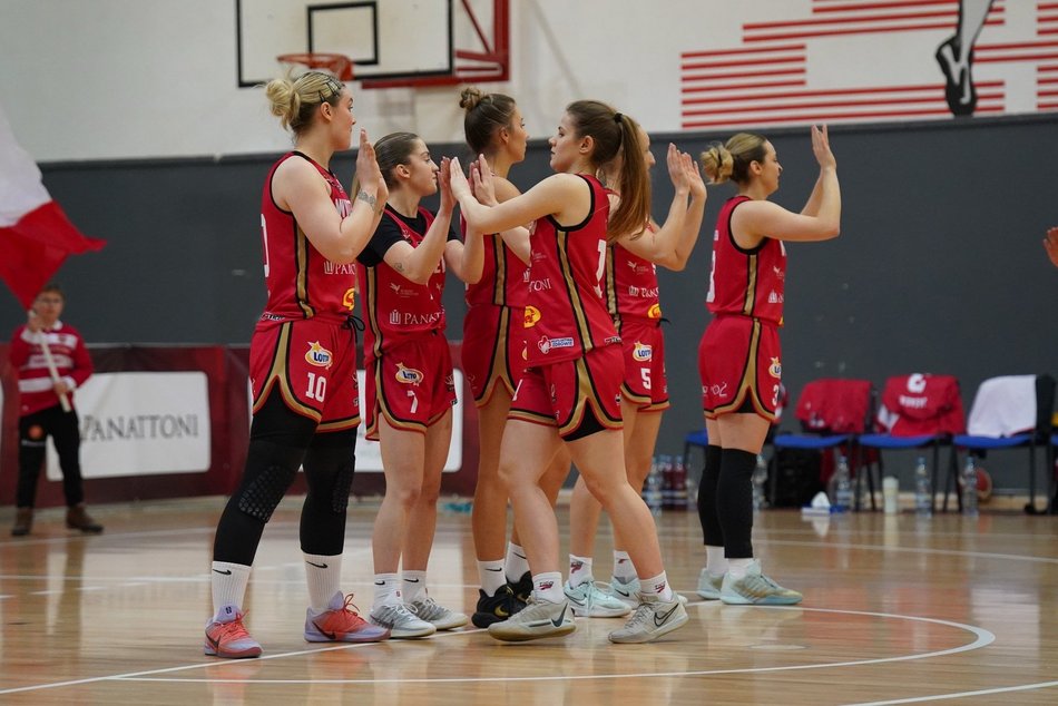 Słodko-gorzki weekend koszykarek z Łodzi. Jak poszło drużynie Widzewa Łódź i ŁKS KK Łódź?