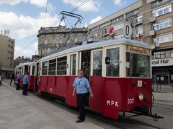 Łódź. Łódzkie Linie Turystyczne kończą sezon. Wybierz się na przejażdżkę zabytkowymi pojazdami!