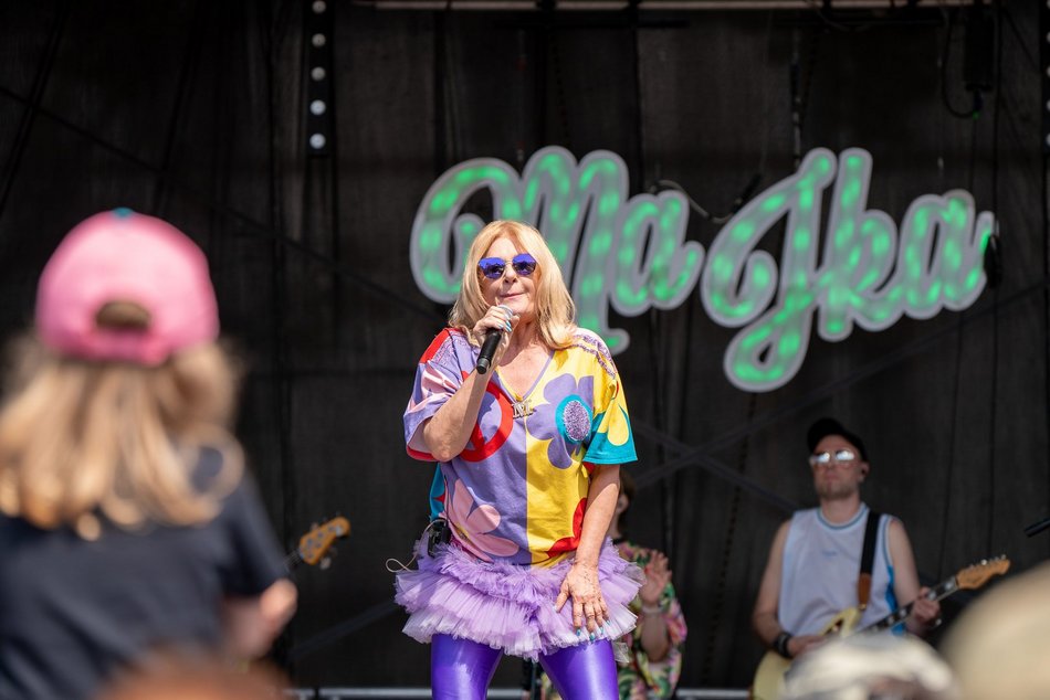 Łódź. Miejski Dzień Dziecka 2025 w Łodzi. Majka Jeżowska, dmuchańce i pokazy [ZDJĘCIA]