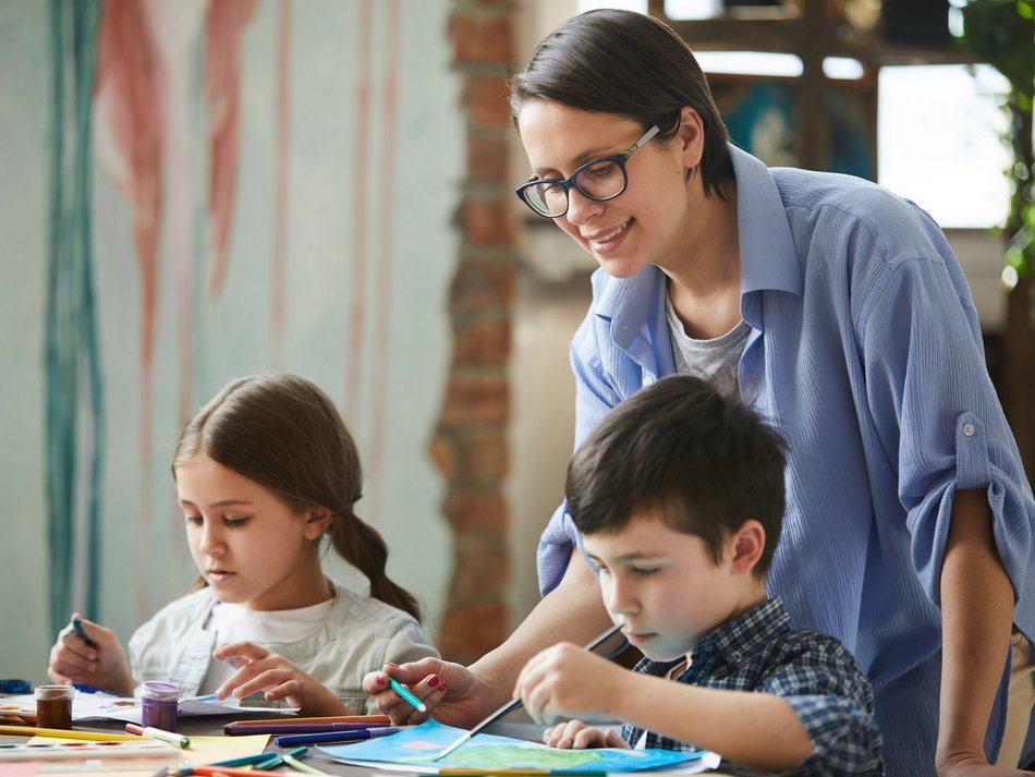 Łódź. Nauczycielka plastyki