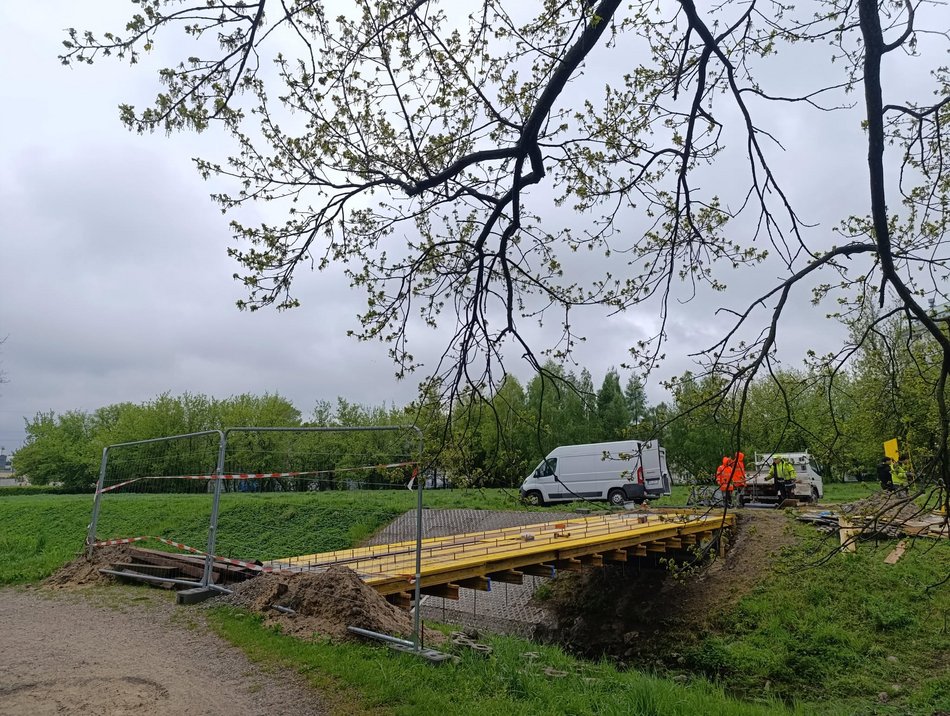 Odbudowa mostku w parku Ocalałych w Łodzi. Wróci ułatwienie dla pieszych i rowerzystów