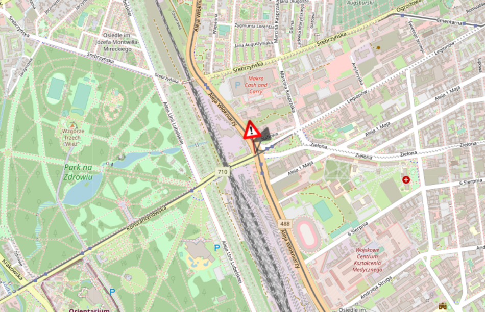 Wypadek taksówki z radiowozem na Włókniarzy. Zatrzymanie tramwajów MPK Łódź