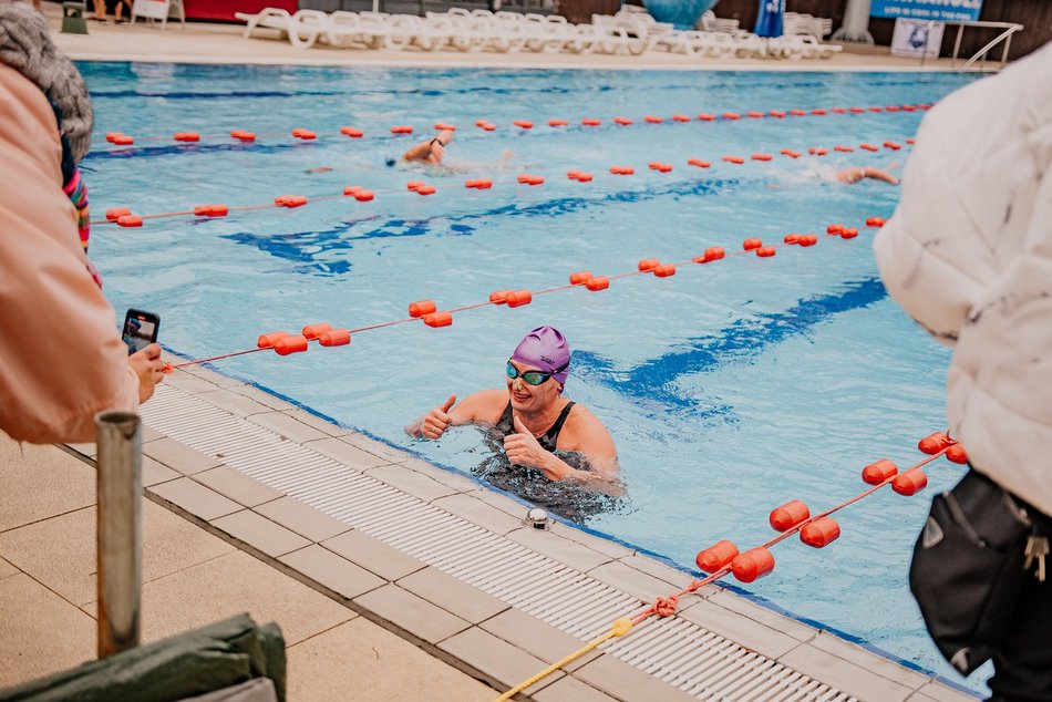 Zimne pływanie w Aquaparku Fala