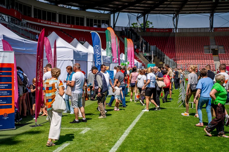 Huczny finał Senioraliów 2026 w Łodzi. Jolanta Kwaśniewska, zajęcia fitness, stoiska i inne