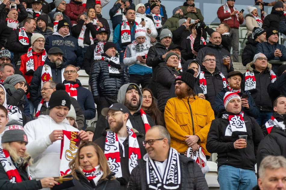 Łódź. Kibice na meczu ŁKS Łódź - Wisła Kraków. Byłeś/aś? Znajdź się w galerii