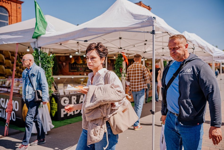 Łódź. Majówka w Manufakturze w Łodzi. Włoski jarmark, festiwal karuzel i wiele więcej