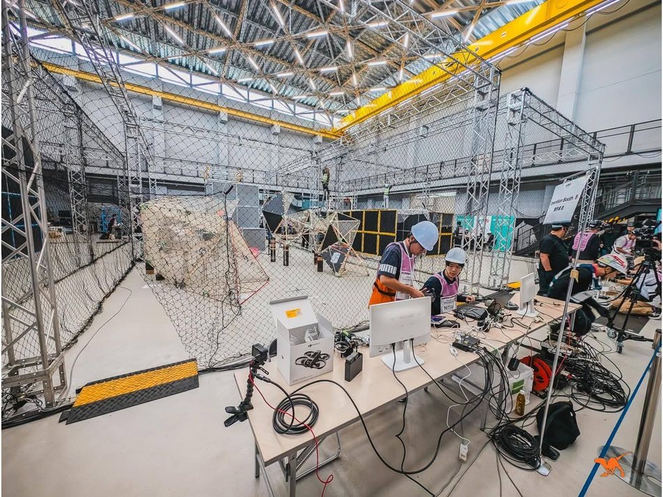 Łódź. Mikrodrony z Łodzi podbijają Japonię. Studenci Politechniki Łódzkiej z kolejnym sukcesem