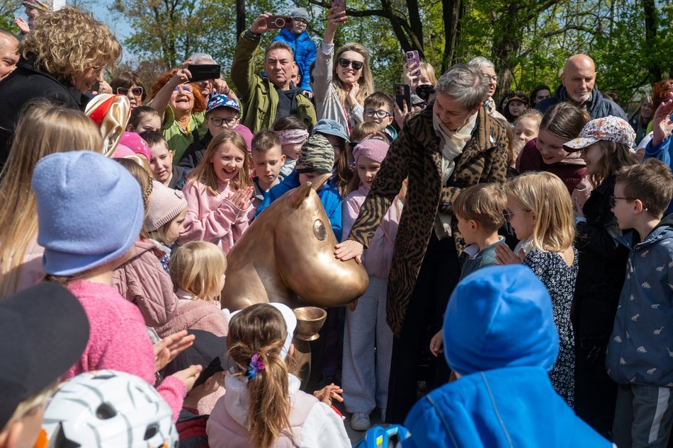 Muminek odsłonięty! Nowa rzeźba na Szlaku Łódź Bajkowa