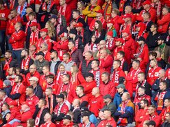 Łódź. Kibice na meczu Widzewa Łódź z Rakowem Częstochowa