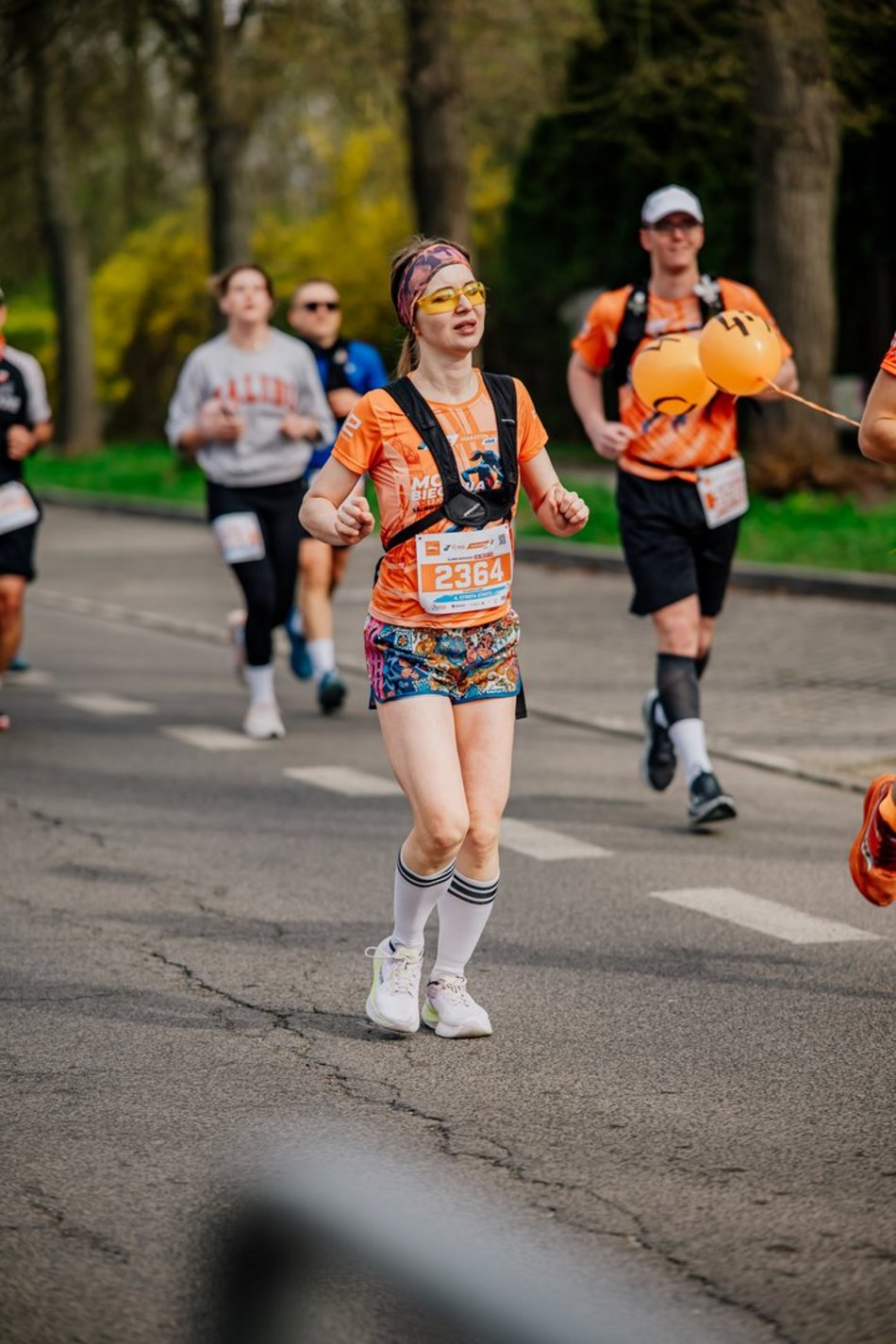 Łódź. DOZ Maraton Łódź 2026. Brałeś udział w biegu? Odszukaj się w galerii i zapisz na pamiątkę!