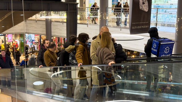 Przedświąteczna gorączka w Galerii Łódzkiej. Ile osób zdecydowało się na zakupy? [ZDJĘCIA]