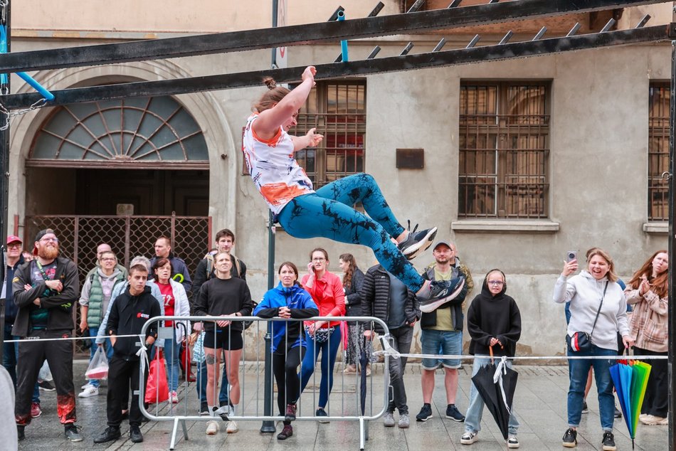 Łódź. Ninja Series w Łodzi. Wspaniała rywalizacja w strugach deszczu