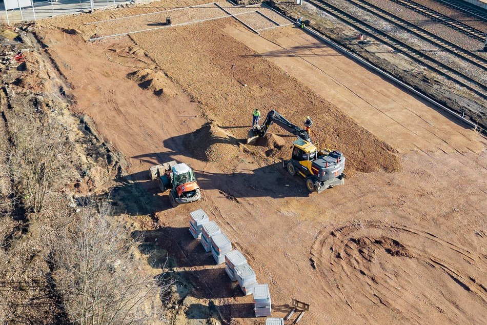 Łódź. Remont dworca w Koluszkach. Nowy parking, stacja rowerowa, przystanek autobusowy i więcej