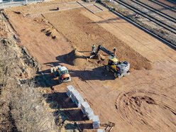 Łódź. Remont dworca w Koluszkach. Nowy parking, stacja rowerowa, przystanek autobusowy i więcej
