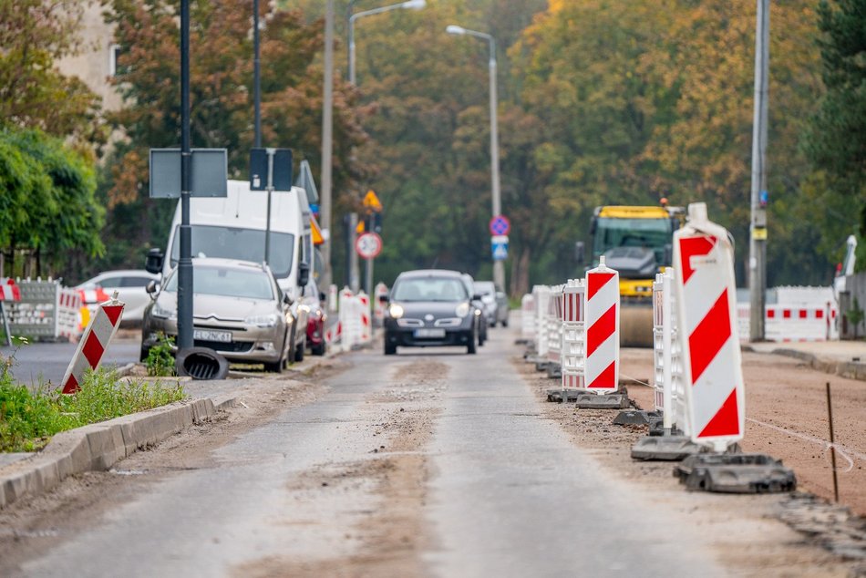 Remont Źródłowej w Łodzi. Jest już nowy asfalt, przystanki MPK Łódź prawie gotowe