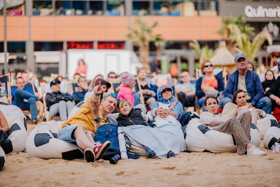 Łódź. Sławosz Uznański-Wiśniewski w kosmosie! Łodzianie oglądali start na Astropikniku w Manufakturze
