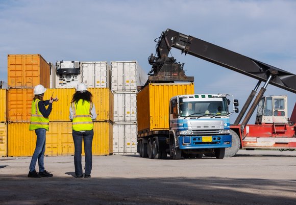 Łódź. Starter DEPOTracer z Łodzi usprawnia pracę terminali. Sprawdź, jak działa!