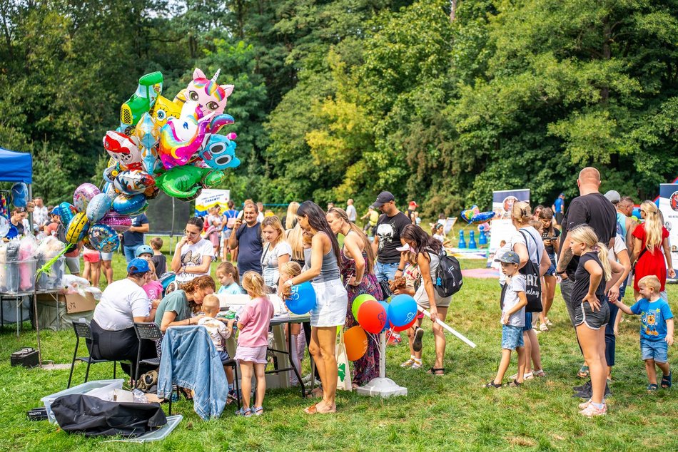 Piknik w parku na Młynku