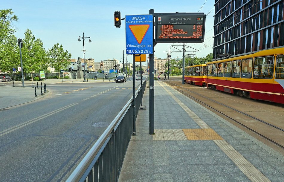 Łódź. Ważne zmiany w organizacji ruchu przy Traugutta w Łodzi. Uważaj na tym skrzyżowaniu