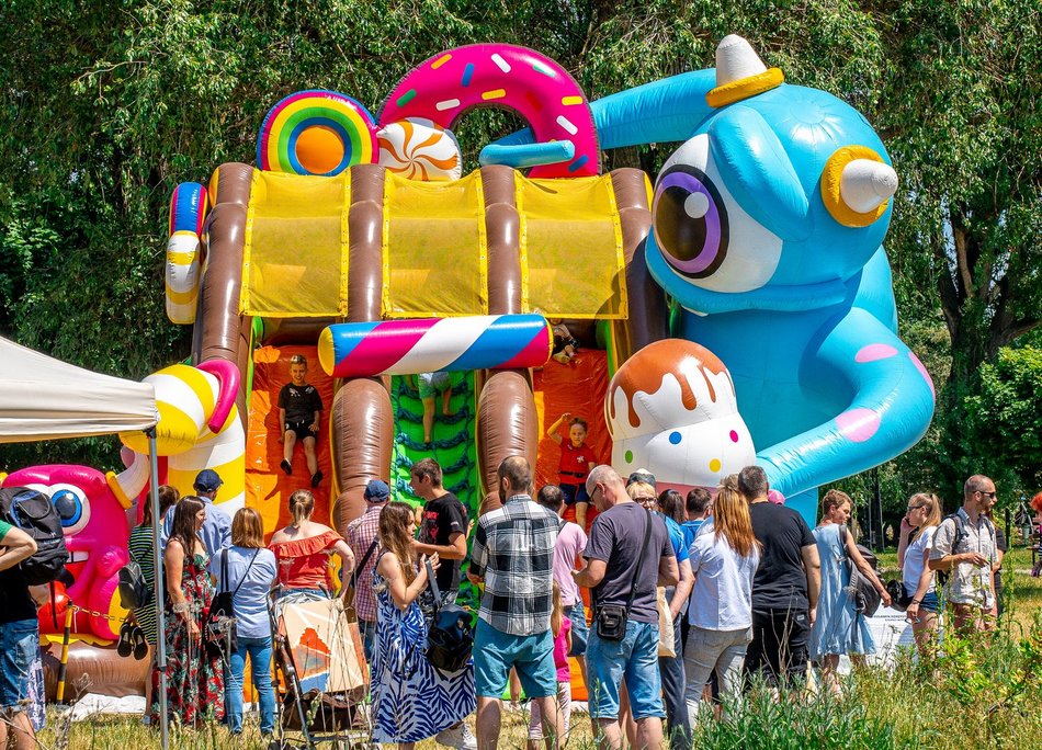 Festiwal dmuchańców w parku Podolskim w Łodzi