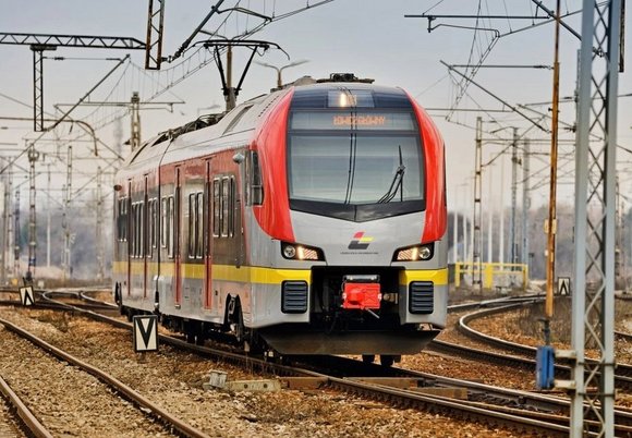 Podróżowanie Łódzką Koleją Aglomeracyjną jeszcze łatwiejsze! Nowa i bezpłatna aplikacja 