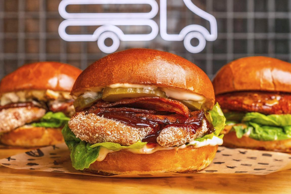 Łódź. Restauracje w Łodzi otwarte po północy. W sam raz na nocny głód!