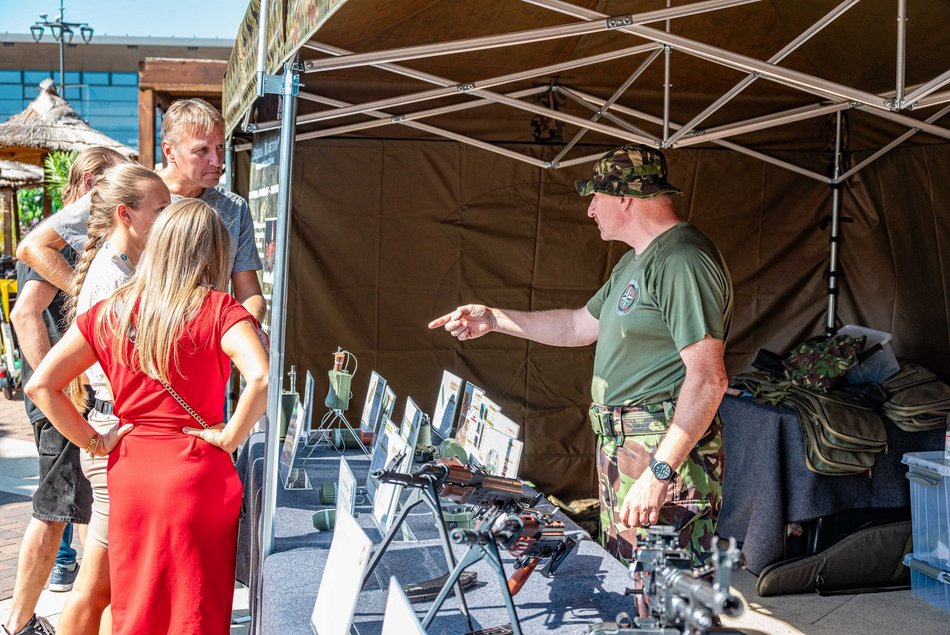 Piknik weterana w Manufakturze