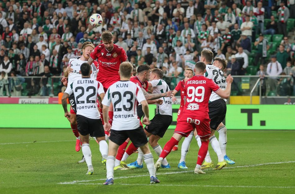 Marginesu błędu już nie ma. Widzew Łódź rzutem na taśmę pokonany przez Legię Warszawa
